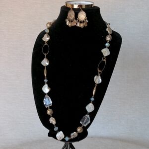 Gold Toned Shell And Clear Beads With Matching Earrings  pre-owned